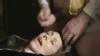 Donzelle aux cheveux noirs Booty dans des filets de pêche se film x francais amateur fait baiser en levrette
