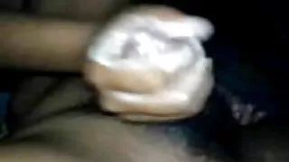 Salope sensuelle Mizutama Remon films de culs gratuits baise passionnément dans un trio hardcore