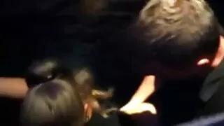 La belle femme de ménage en film x gay gratuit uniforme Valentina Bianco se fait baiser par un beau jeune homme