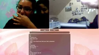 Une film porno en streaming gratuit bombe brune lubrique joue avec sa chatte rose vif