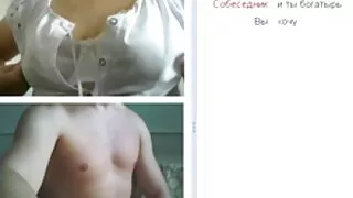 La milf blonde pervertie Natalli baise sa chatte film porno streaming gratuit avec son gode préféré