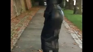 Charmante brune aux porno gratuit pere et fille beaux seins chatouille sa chatte et séduit un mec pour le sexe