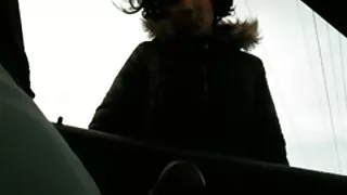 La mignonne blonde pulpeuse zdenka saute sur film porno viol gratuit la bite robuste du père rapace