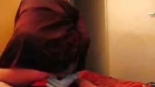 Juggy prostituée Penny montre ses gros seins et tukif videos gratuites son cul de prune
