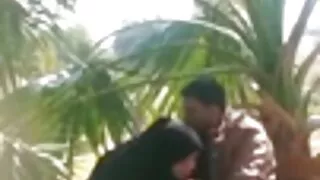 la CHATTE asiatique potelée d'une chienne inconnue se fait baiser avec un gode film porno gratuit en français