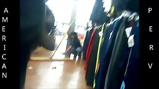 Beaucoup de mecs baisent la gorge et vidéos porno sexuel le trou anal d'une fille avec une ceinture