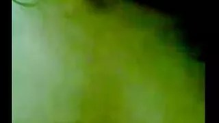 La masseuse sexuellement chargée pornos noires Belle Claire se fait baiser par plusieurs mecs dans le salon de massage